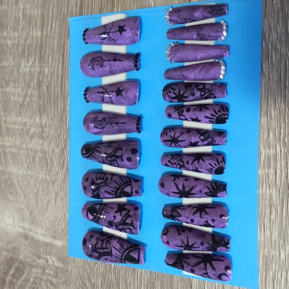 Purple Oujia Board Nails - Picture 2 of 3